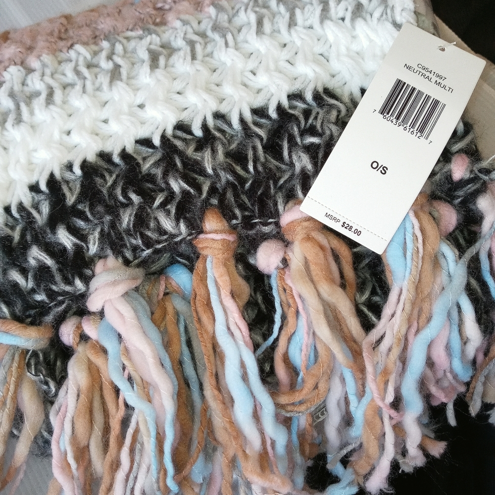 NWT WOMENS SCARF